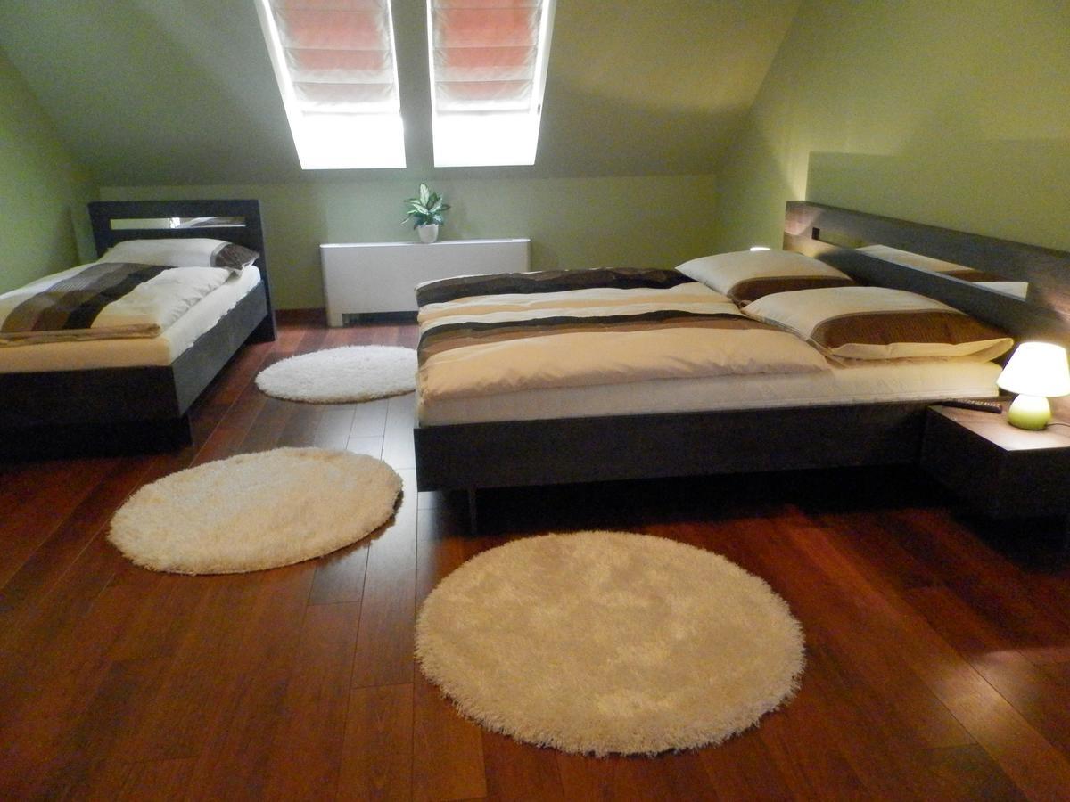 Nagyrét Panzió Eger Bed and Breakfast Esterno foto