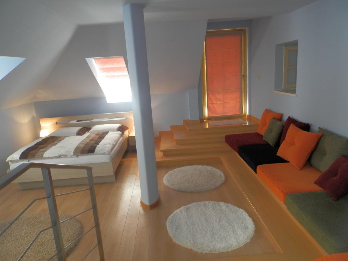 Nagyrét Panzió Eger Bed and Breakfast Esterno foto