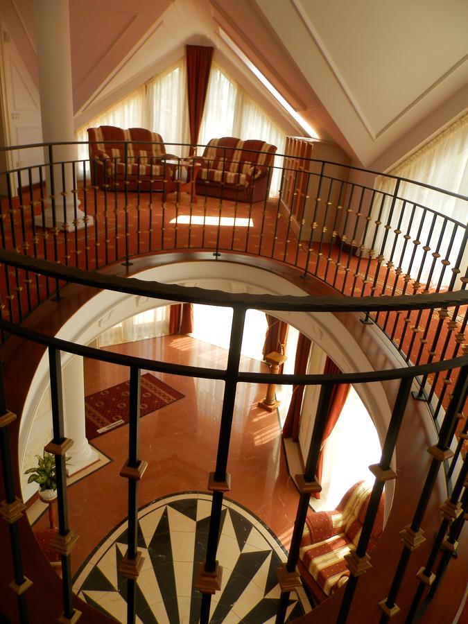 Nagyrét Panzió Eger Bed and Breakfast Esterno foto